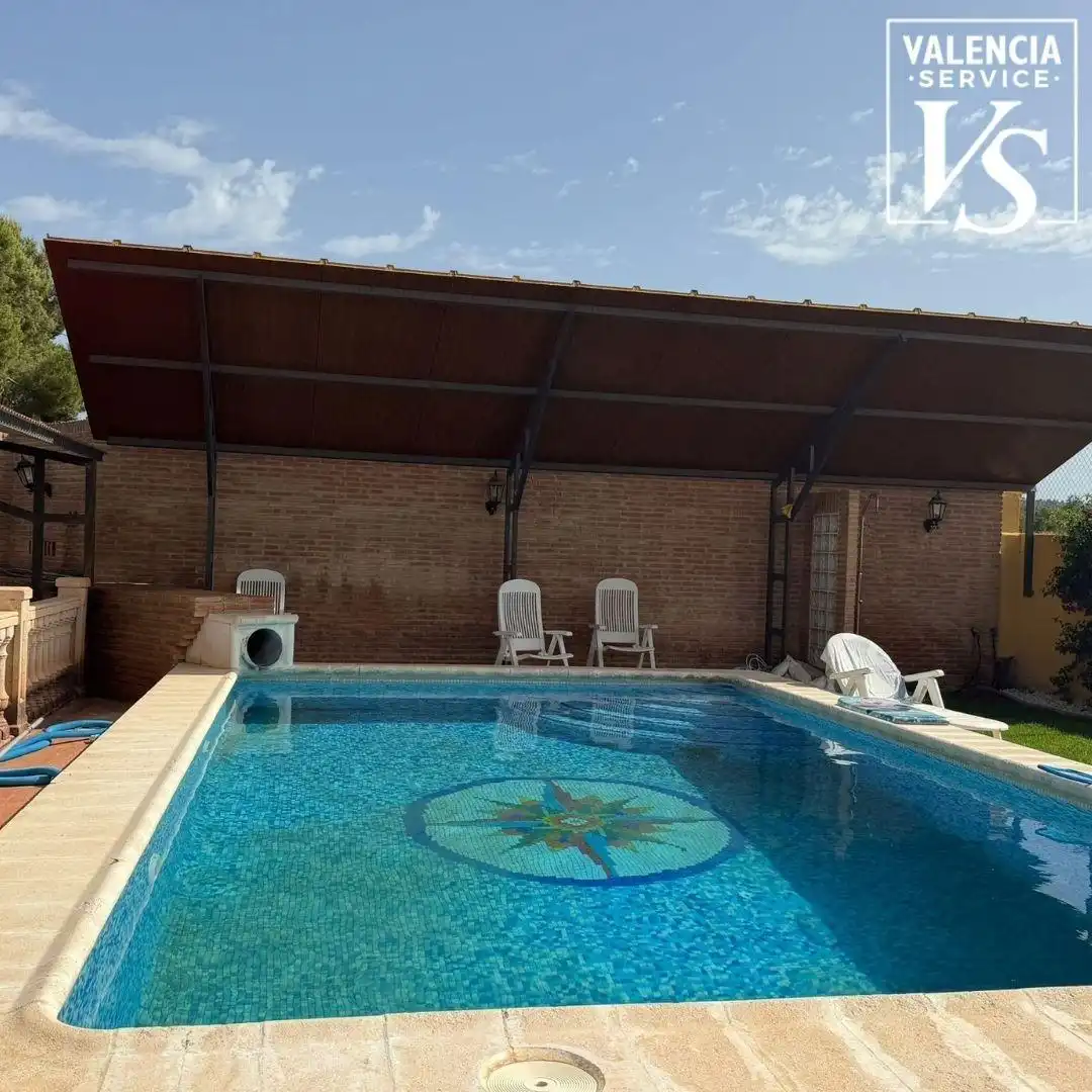 Piscina de Casa o chalet en venta en Náquera