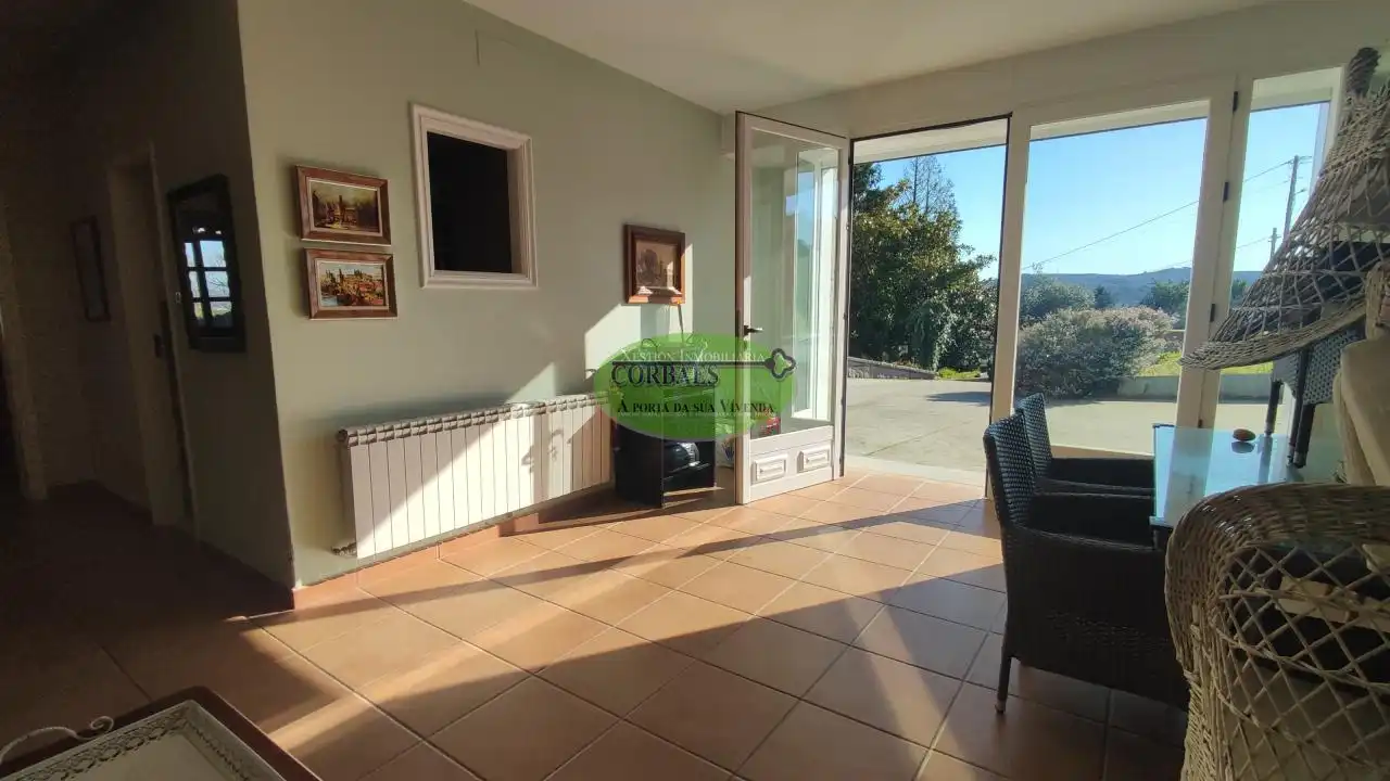 Chalet con terraza en venta en Toén, imagen 2