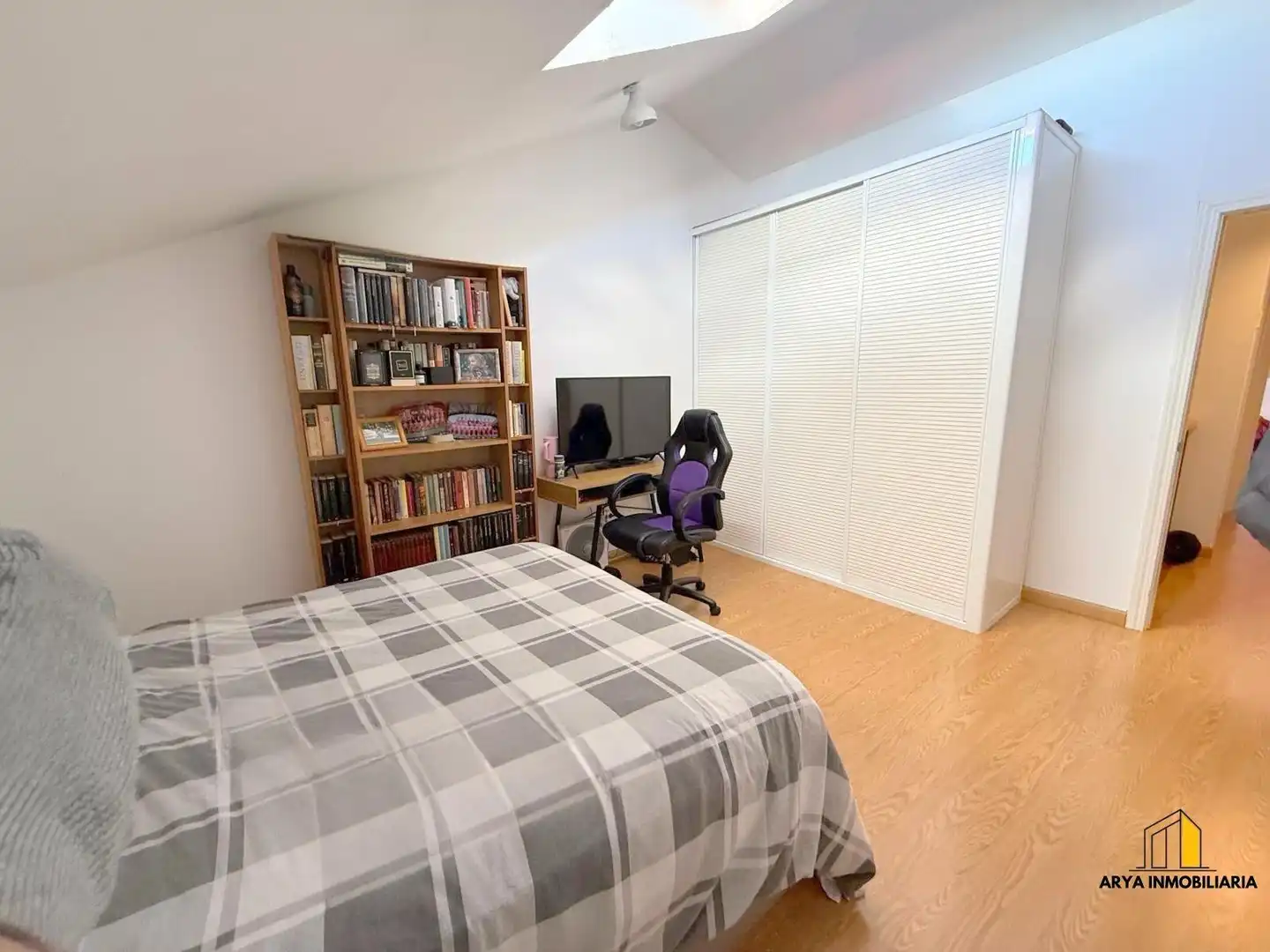 Duplexes for sale in Loeches  with Air Conditioner