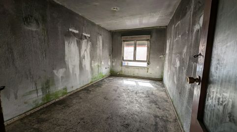 Foto 4 de Piso en venta en Calle del Conde de Los Gaitanes, Flores de Sil - La Placa, Ponferrada