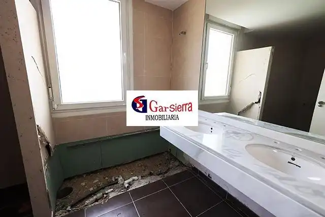 Baño de Casa o chalet en venta en Madrid con Calefacción, Jardín privado y Terraza