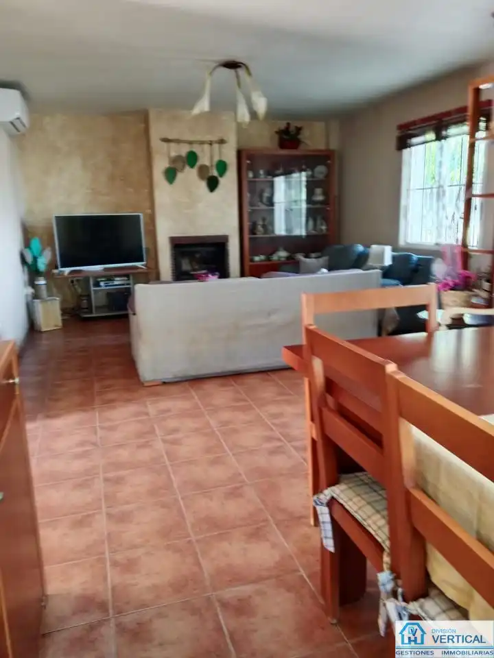 Sala de estar de Casa o chalet en venta en Náquera con Aire acondicionado, Terraza y Piscina
