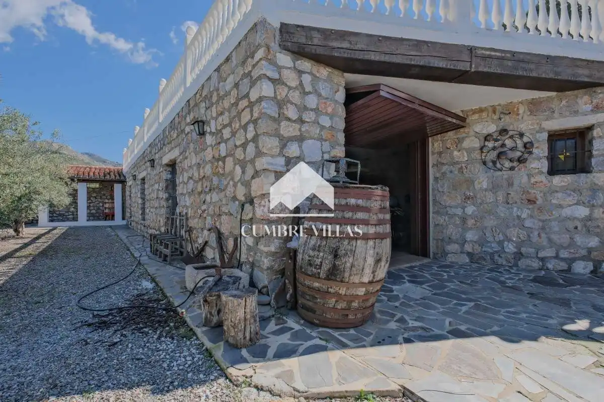 Casa rústica amb jardí en venda a Ítrabo, imagen 50