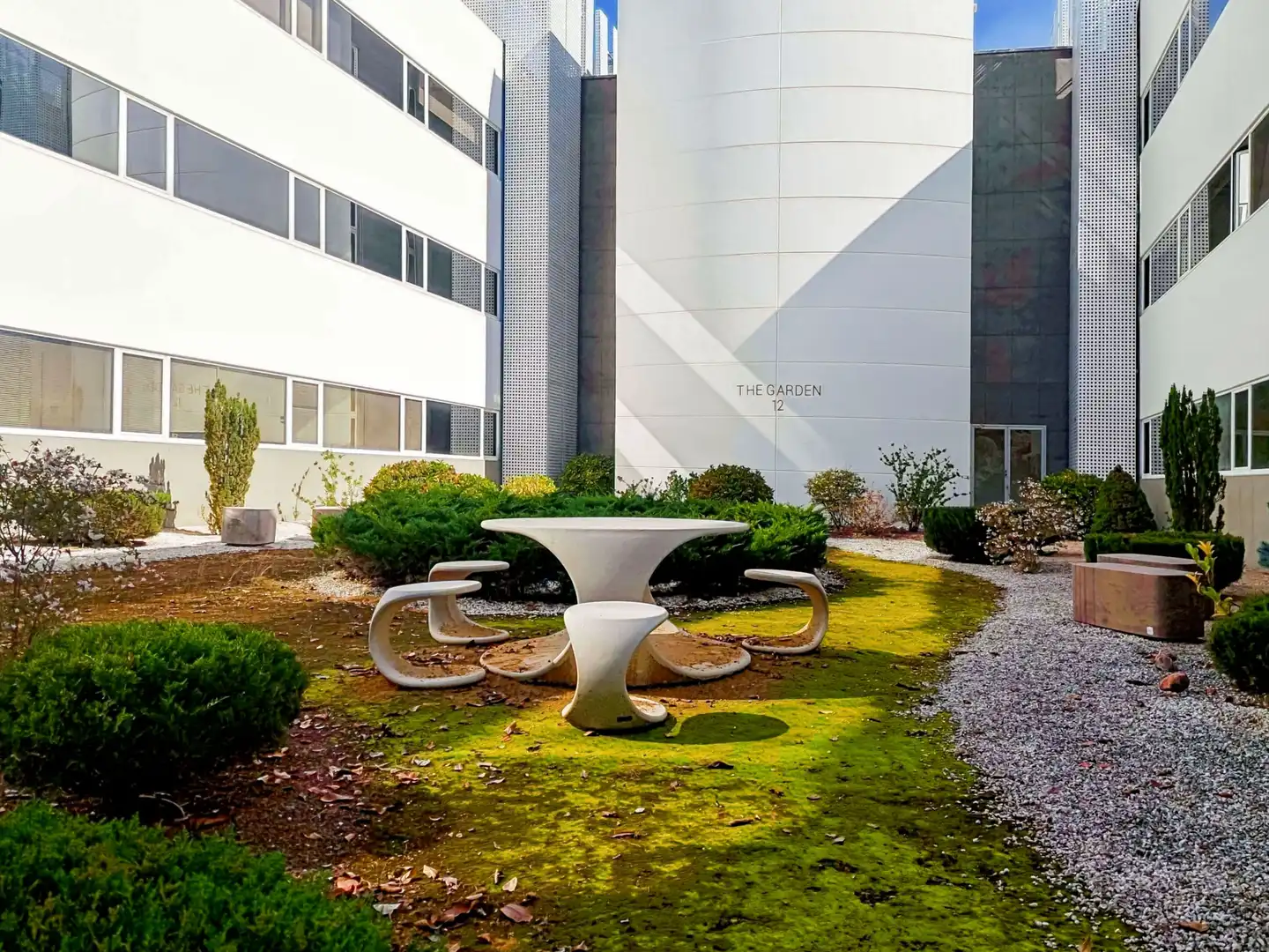 Terrassa de Oficina de lloguer en Tres Cantos amb Aire condicionat, Calefacció i Moblat