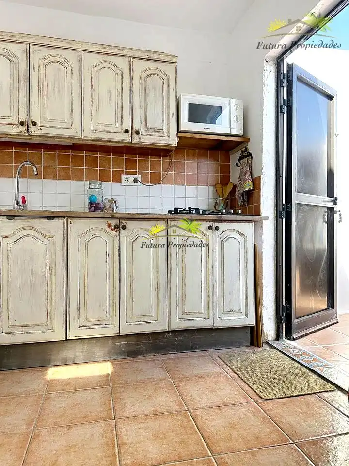 Cuina de Dúplex en venda en Arrecife amb Aire condicionat, Terrassa i Moblat