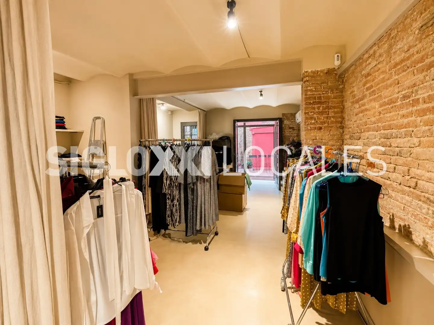 Local de lloguer en Sarrià - Sant Gervasi