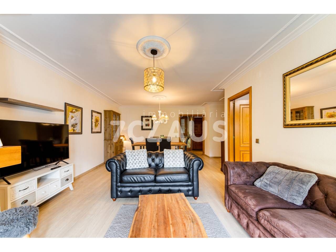 Sala de estar de Casa adosada de alquiler en Escaldes – Engordany con Calefacción, Parquet y Terraza