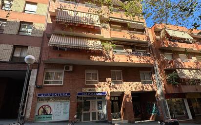 Exterior view of Apartment for sale in  Barcelona Capital  with Air Conditioner and Terrace