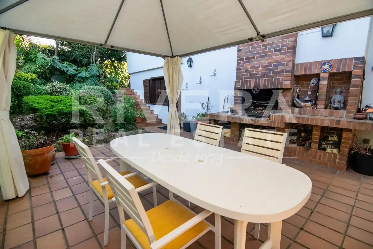 Terraza de Casa o chalet en venta en Vigo  con Calefacción, Jardín privado y Terraza