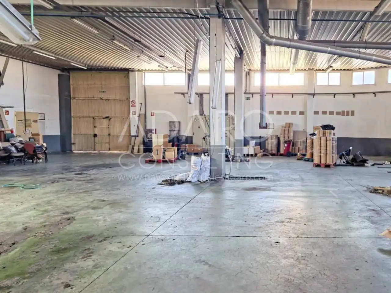 Fabrikhallen zur Miete in Fuenlabrada
