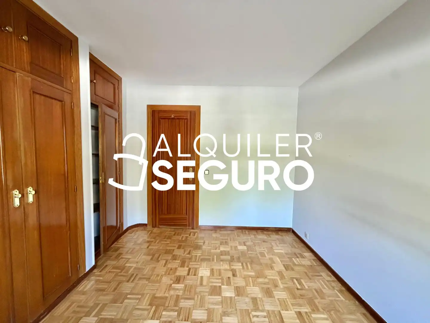 Bedroom of Flat for rent in Majadahonda  with Air Conditioner, Heating and Storage room