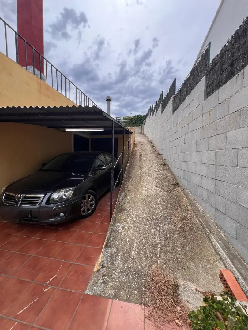 Parking of Houses for sale in Argentona  with Heating, Private garden and Furnished
