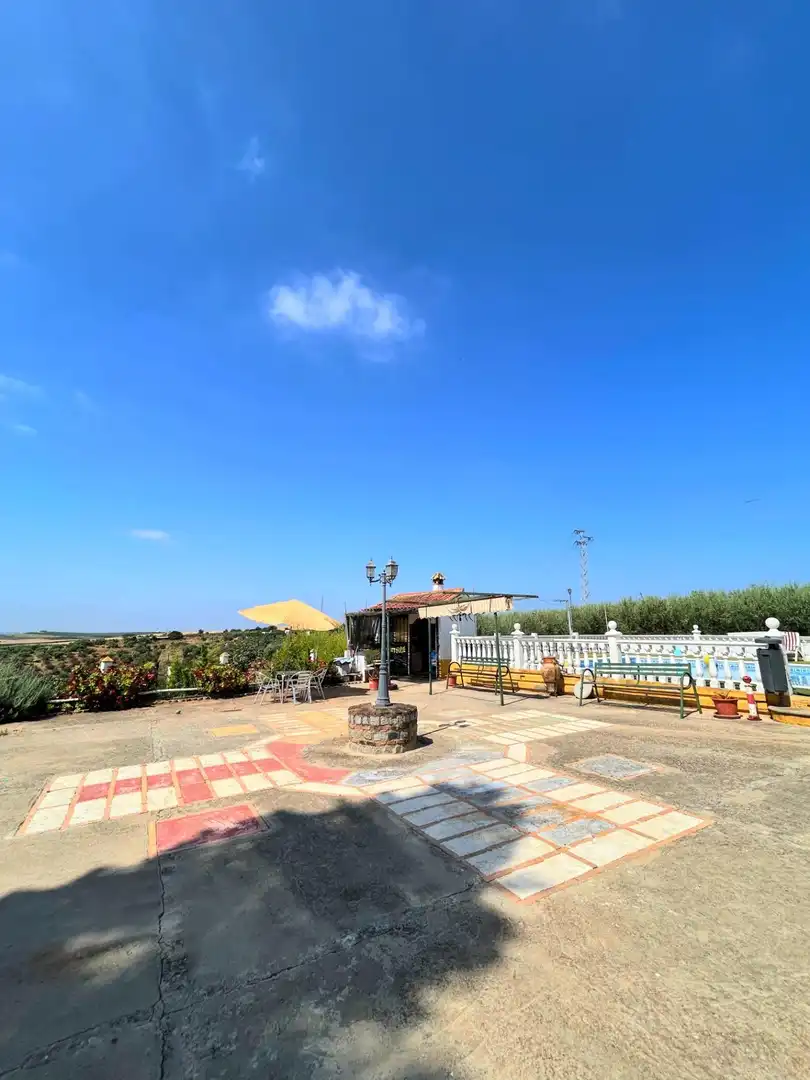 Finca rústica en venta en Cantillana con Aire acondicionado, Terraza y Piscina