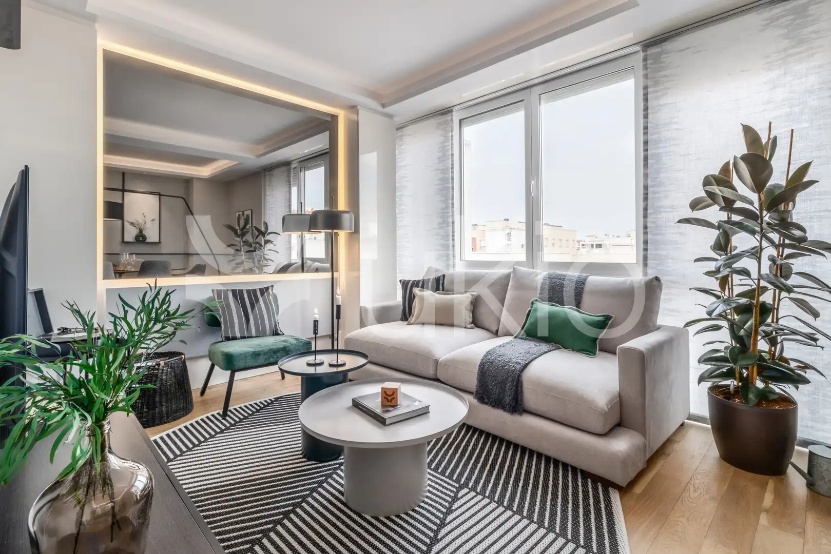 Living room of Duplexes for rent in Madrid  with Air Conditioner, Heating and Furnished