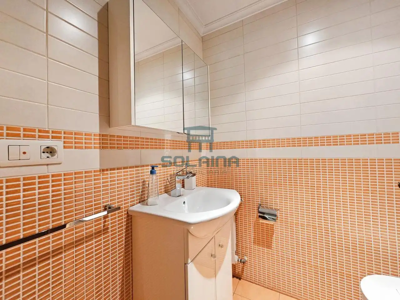 Baño de Piso en venta en Ourense Capital  con Calefacción, Trastero y Amueblado