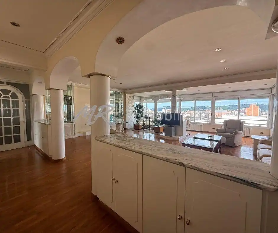Comedor de Piso en venta en Granollers con Calefacción, Trastero y Amueblado