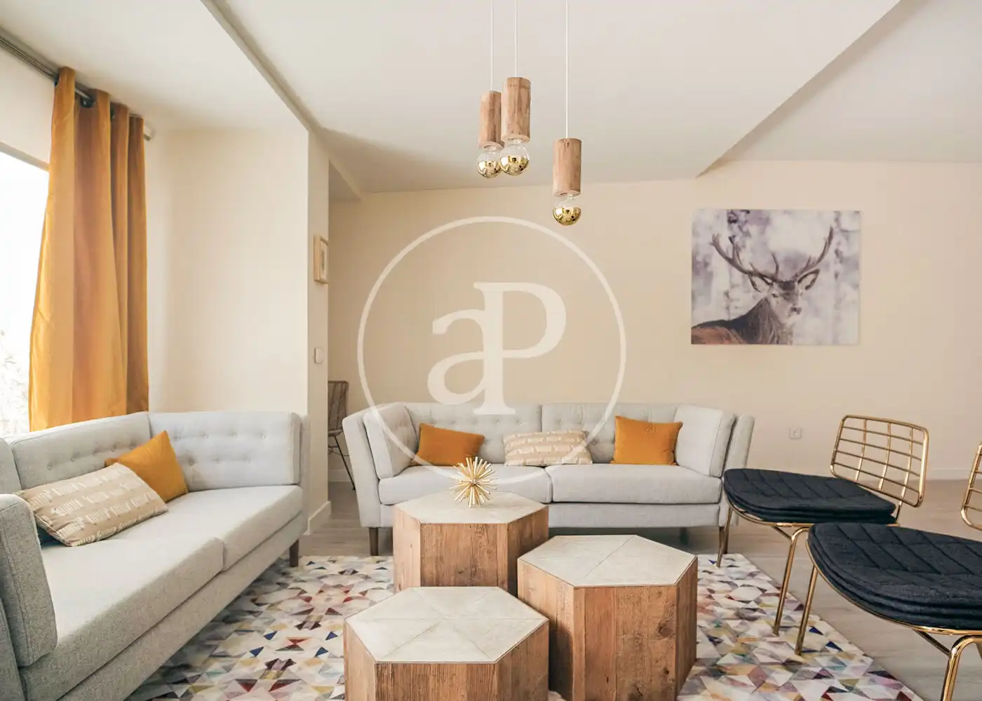 Attic for rent in C. de los Caños del Peral, Palacio