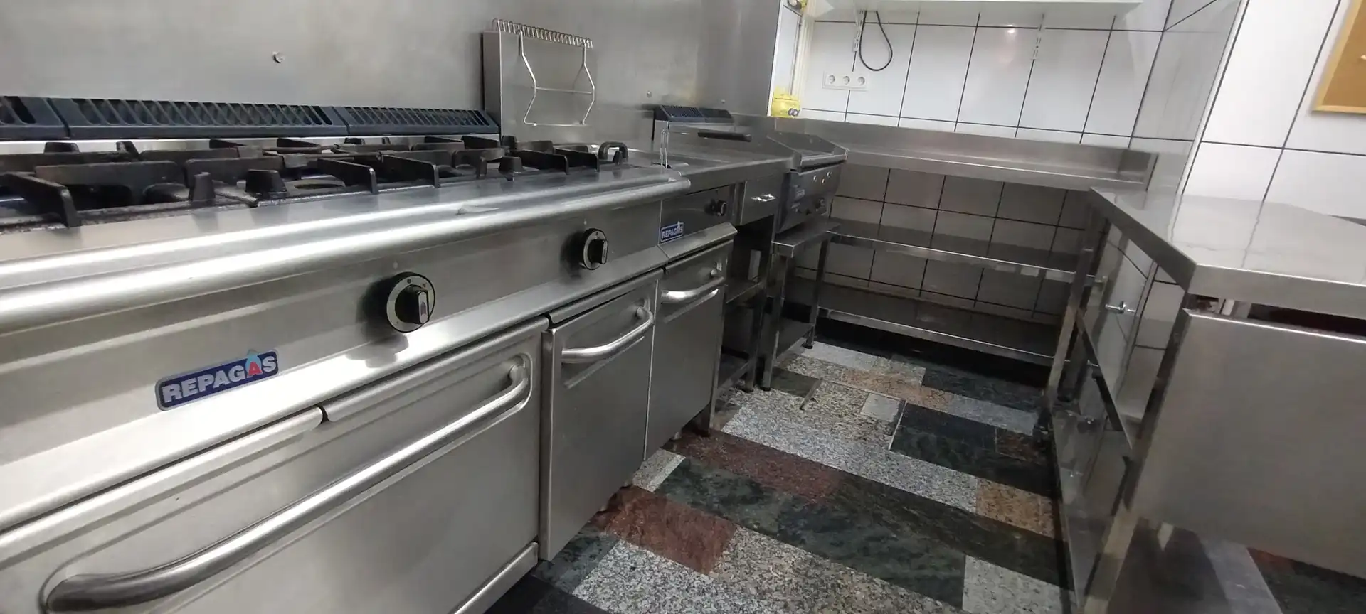 Cocina de Local en venta en Narón con Parquet, Amueblado y Internet