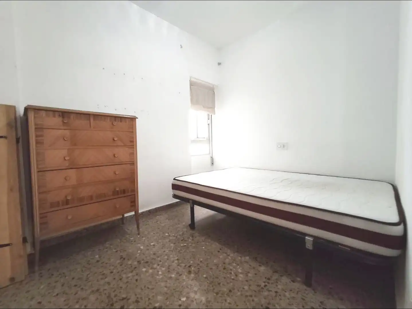 Bedroom of Flat for sale in Valencia  with Air Conditioner, Terrace and Balcony