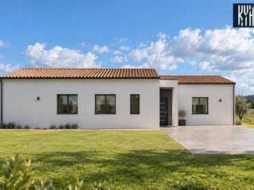 Casa amb jardí en venda a Calle Miquel Marti i Pol