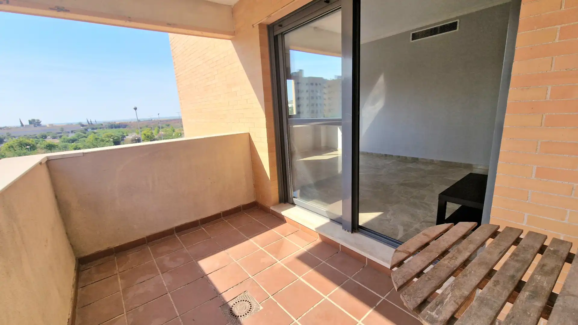 Terraza de Piso en venta en Mairena del Aljarafe con Aire acondicionado, Trastero y Horno