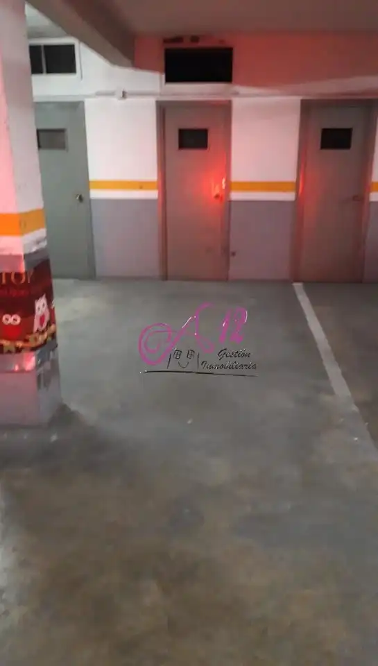 Garage for sale in Valencia