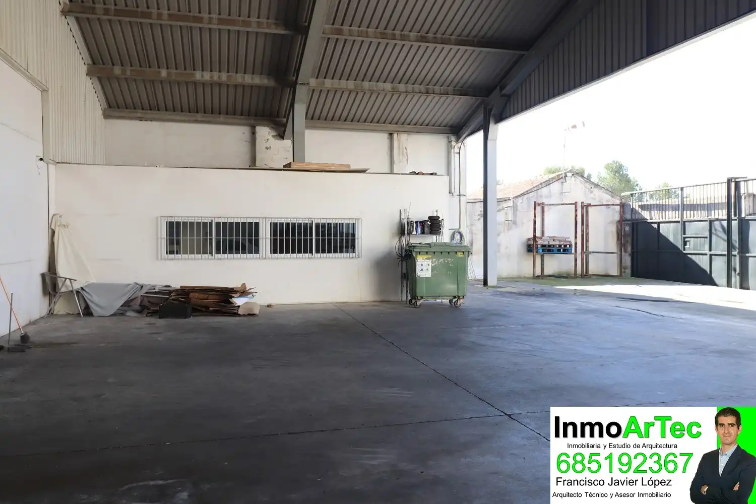 Industrial building for sale in Calle del Moral 2, imagen 4