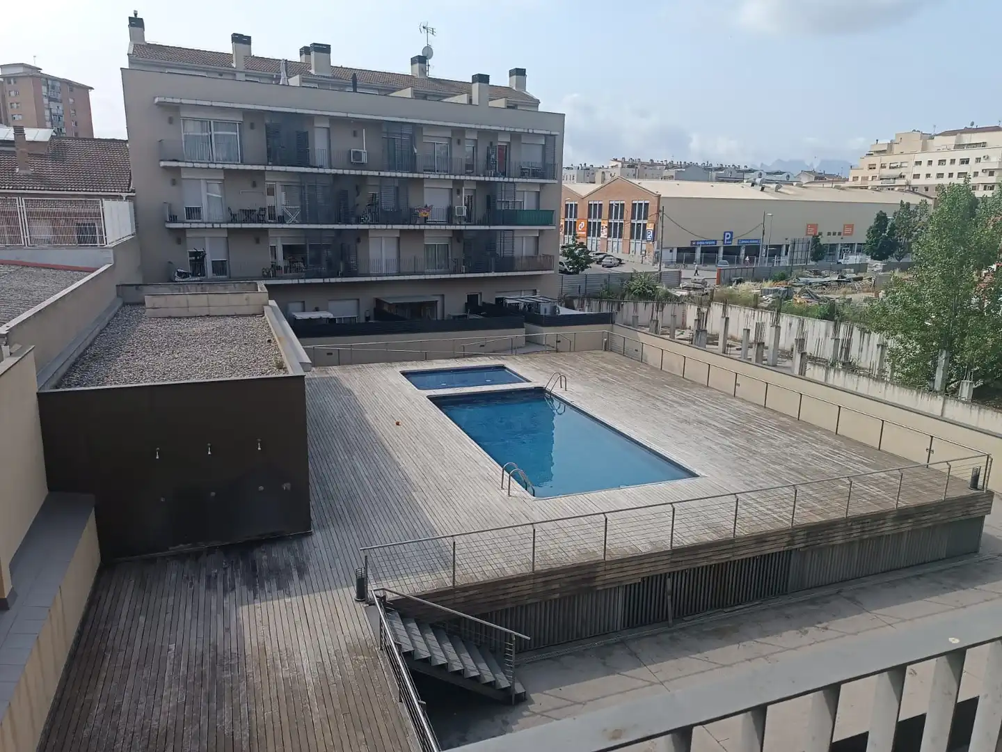 Piscina de Pis en venda en Manresa amb Aire condicionat, Calefacció i Balcó