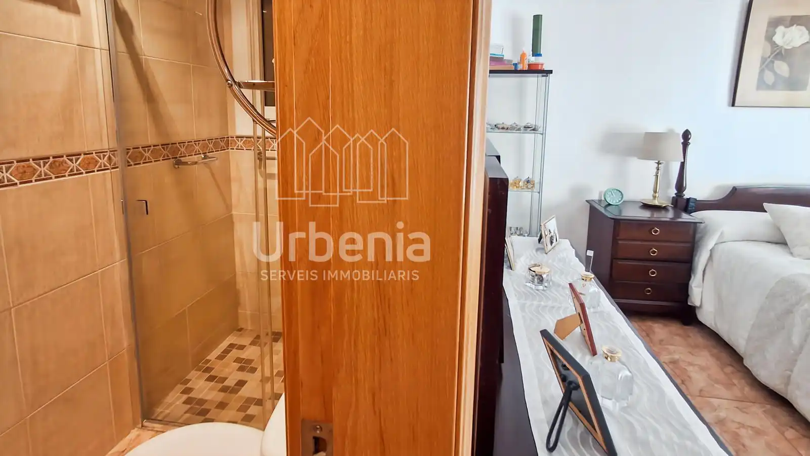 Baño de Piso en venta en Canet de Mar con Aire acondicionado, Calefacción y Terraza