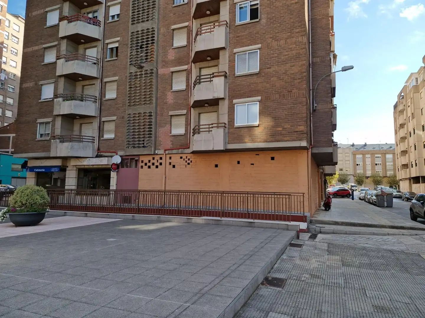 Vista exterior de Local de alquiler en Ponferrada