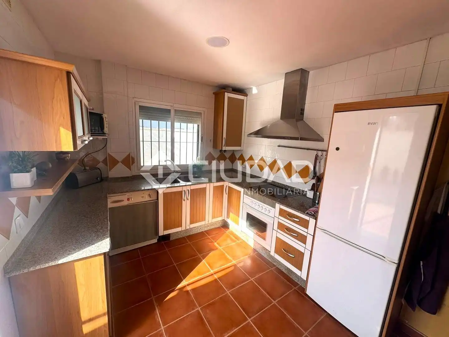 Cuina de Casa adosada en venda en Sanlúcar de Barrameda