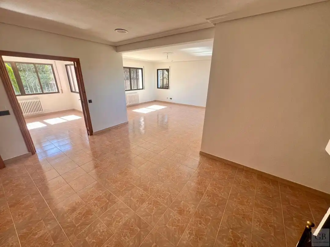 Houses for sale in Toledo  with Air Conditioner, Heating and Terrace