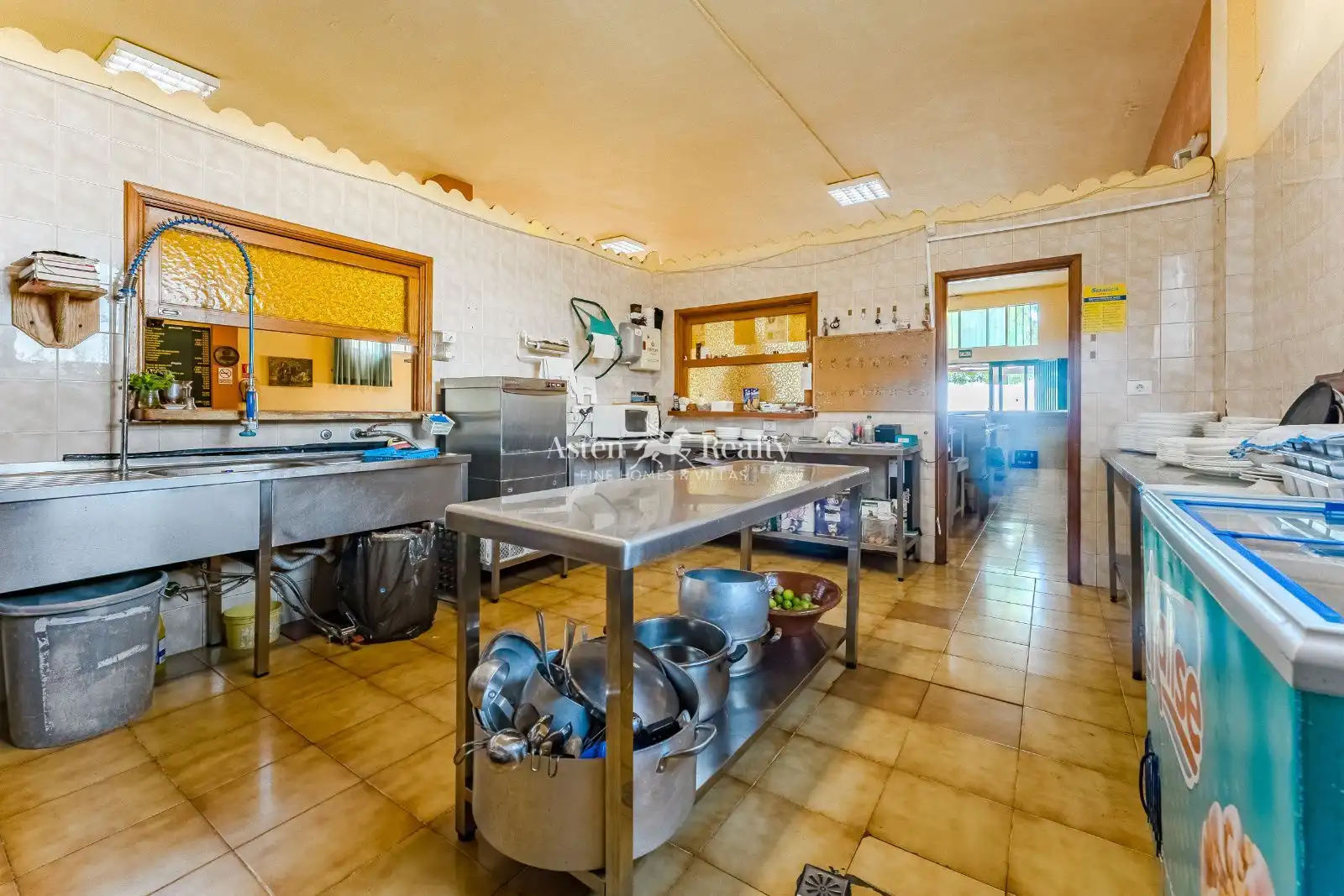 Cocina de Local en venta en Vilaflor de Chasna con Amueblado