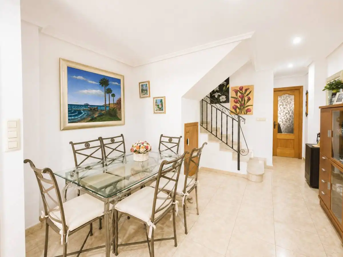 Terraced house for sale in Calle San Emigdio, imagen 3