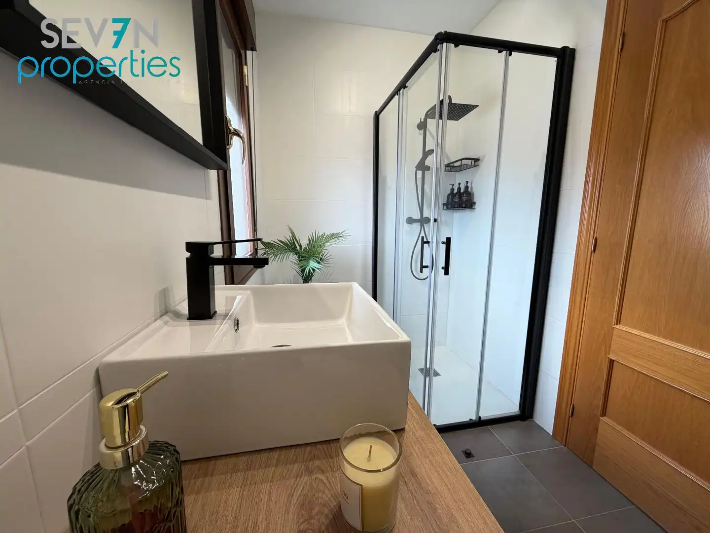 Baño de Casa o chalet en venta en La Torre de Esteban Hambrán con Aire acondicionado, Calefacción y Jardín privado