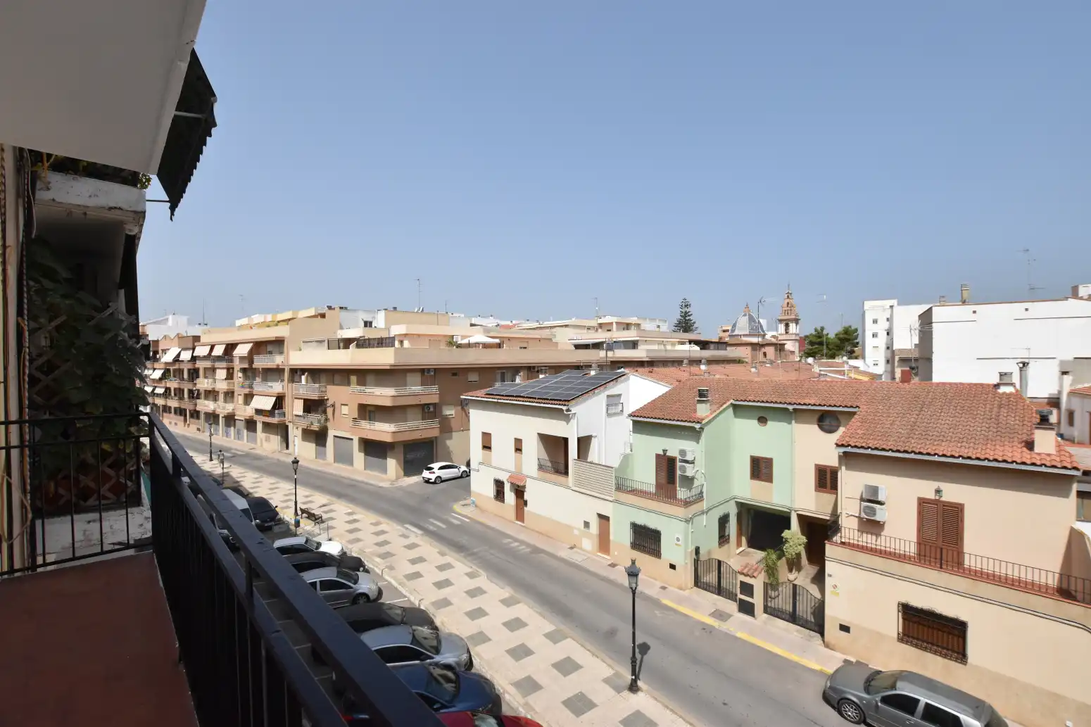 Vista exterior de Piso en venta en Rafelbuñol / Rafelbunyol con Balcón