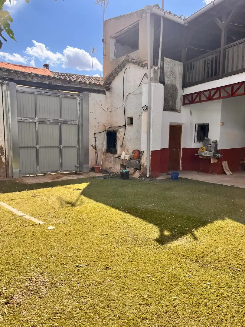 Casa o chalet en venta en El Peral   con Calefacción, Terraza y Trastero