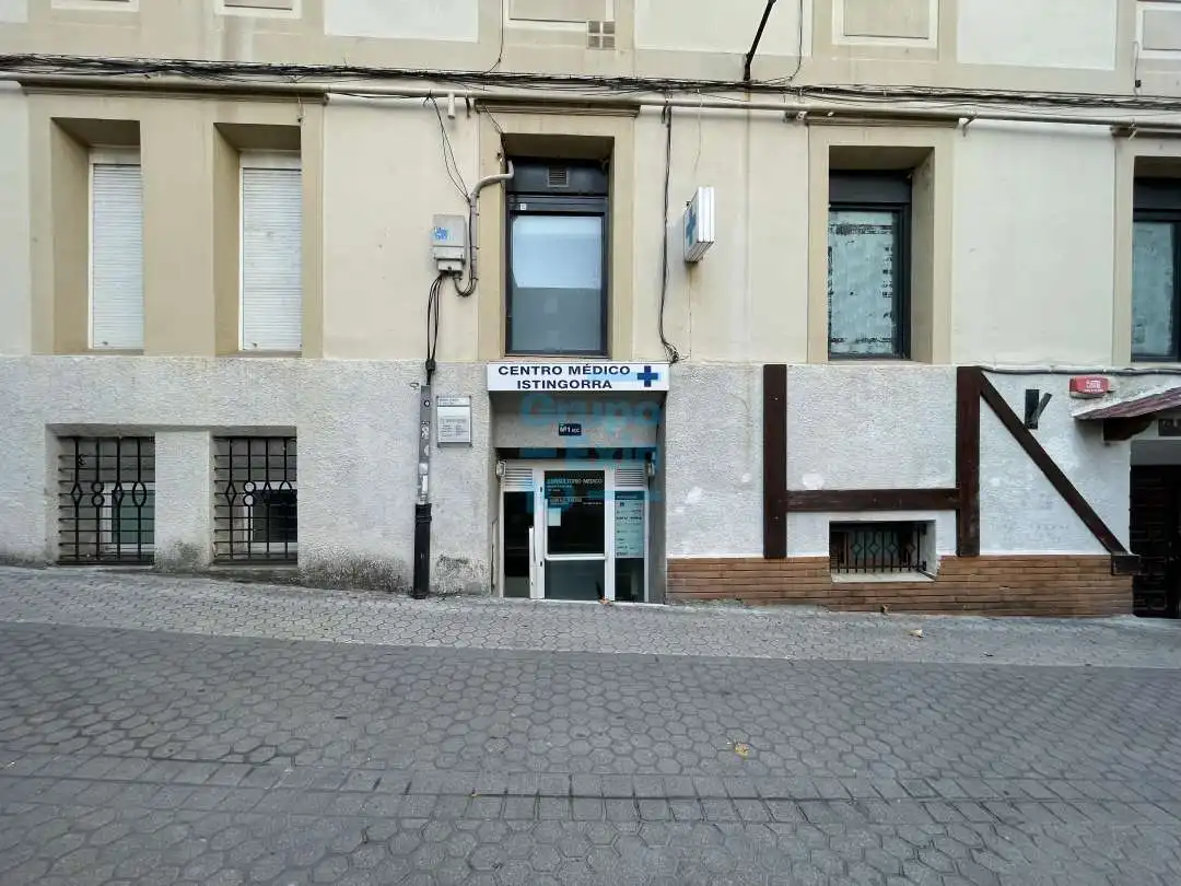 Vista exterior de Local de alquiler en Donostia - San Sebastián  con Aire acondicionado