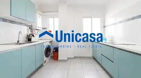 Cuina de Pis en venda en Málaga amb Terrassa i Balcó