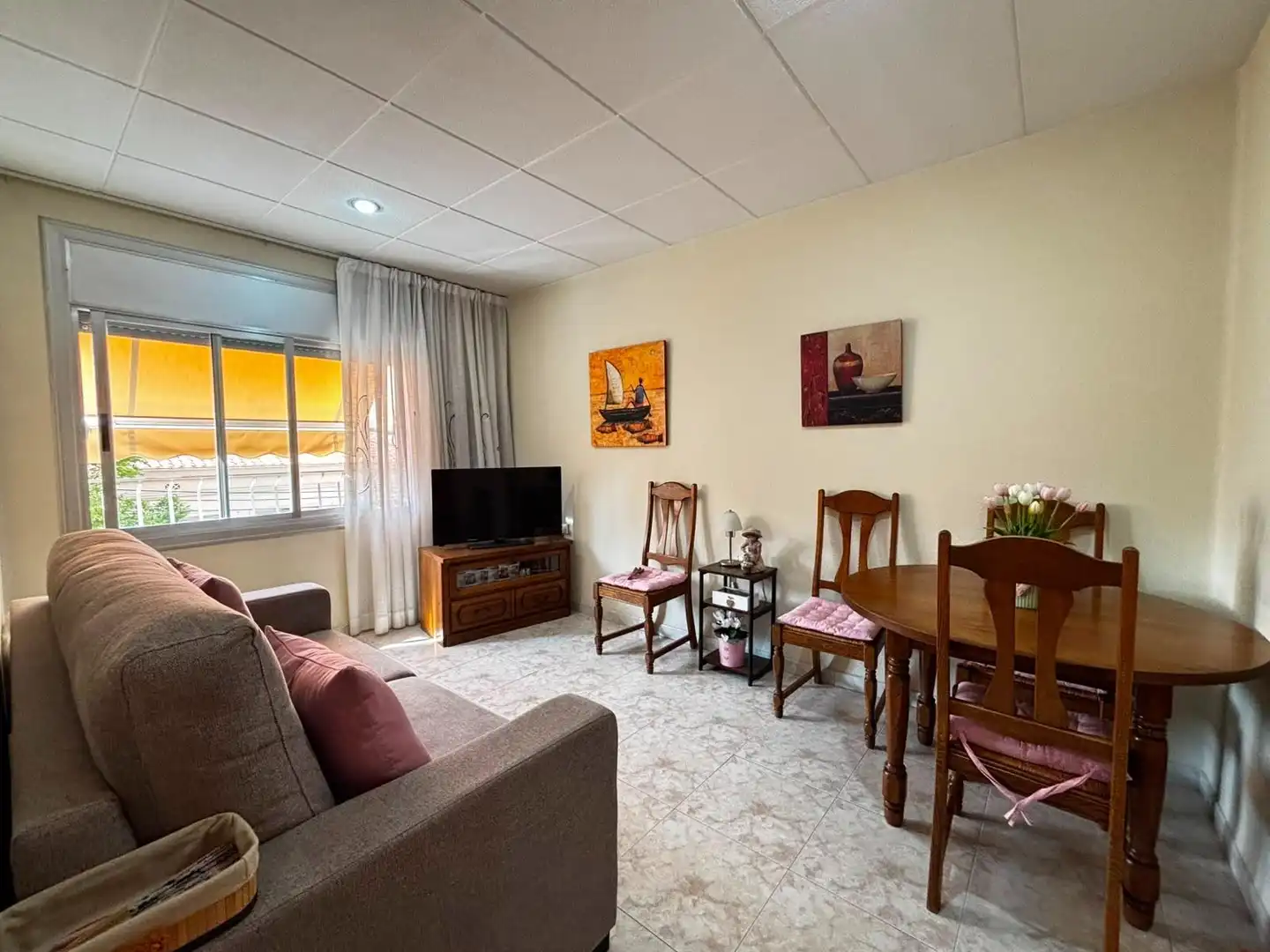 Sala de estar de Piso en venta en Sabadell con Aire acondicionado, Calefacción y Amueblado