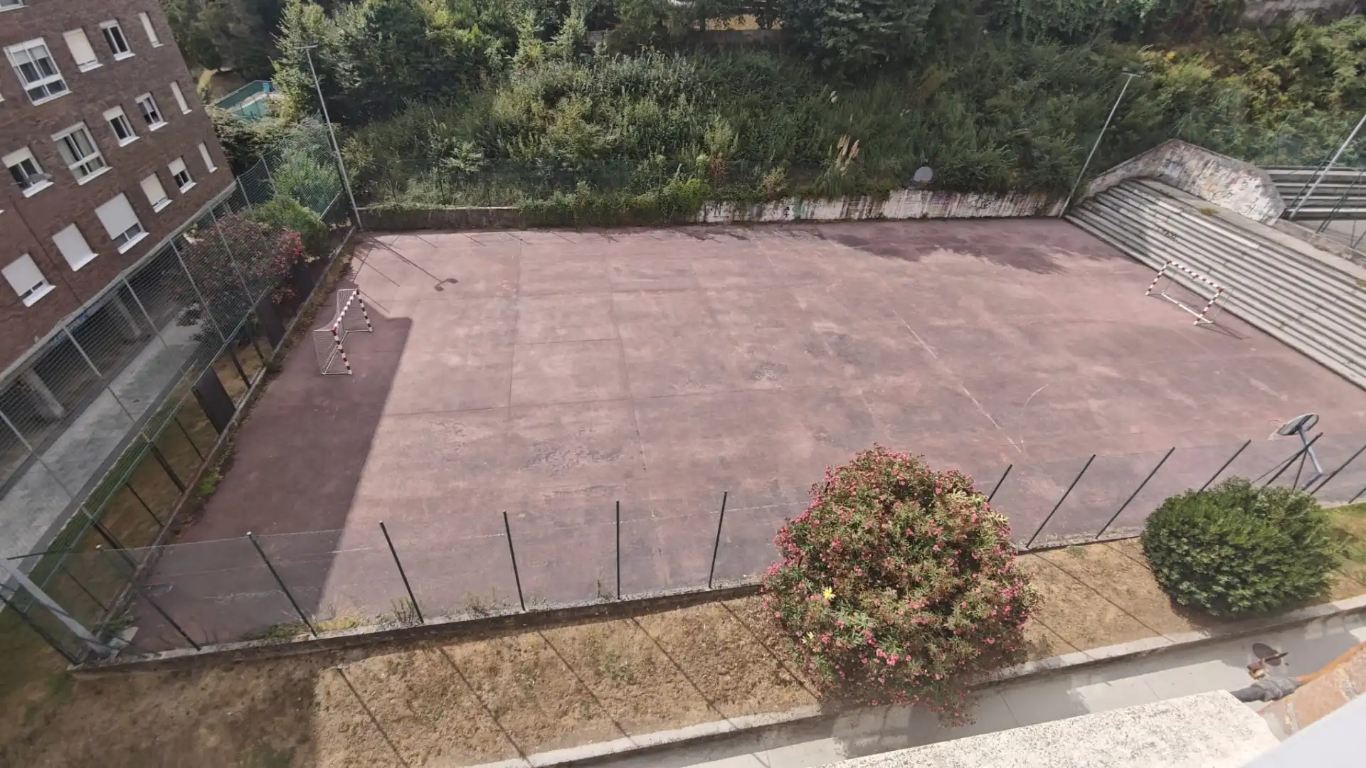 Jardín de Piso de alquiler en Culleredo con Jardín privado, Parquet y Amueblado