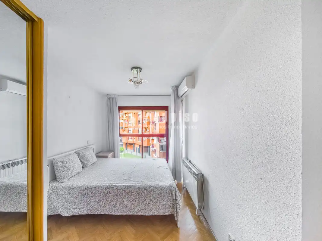 Habitación de Piso en venta en Alcorcón con Aire acondicionado, Calefacción y Jardín privado