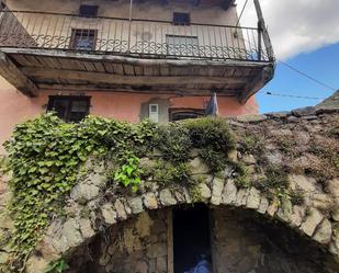 Vista exterior de Casa o xalet en venda en El Pont de Bar amb Jardí privat