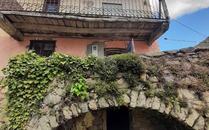 Außenansicht von Haus oder Chalet zum verkauf in El Pont de Bar mit Privatgarten