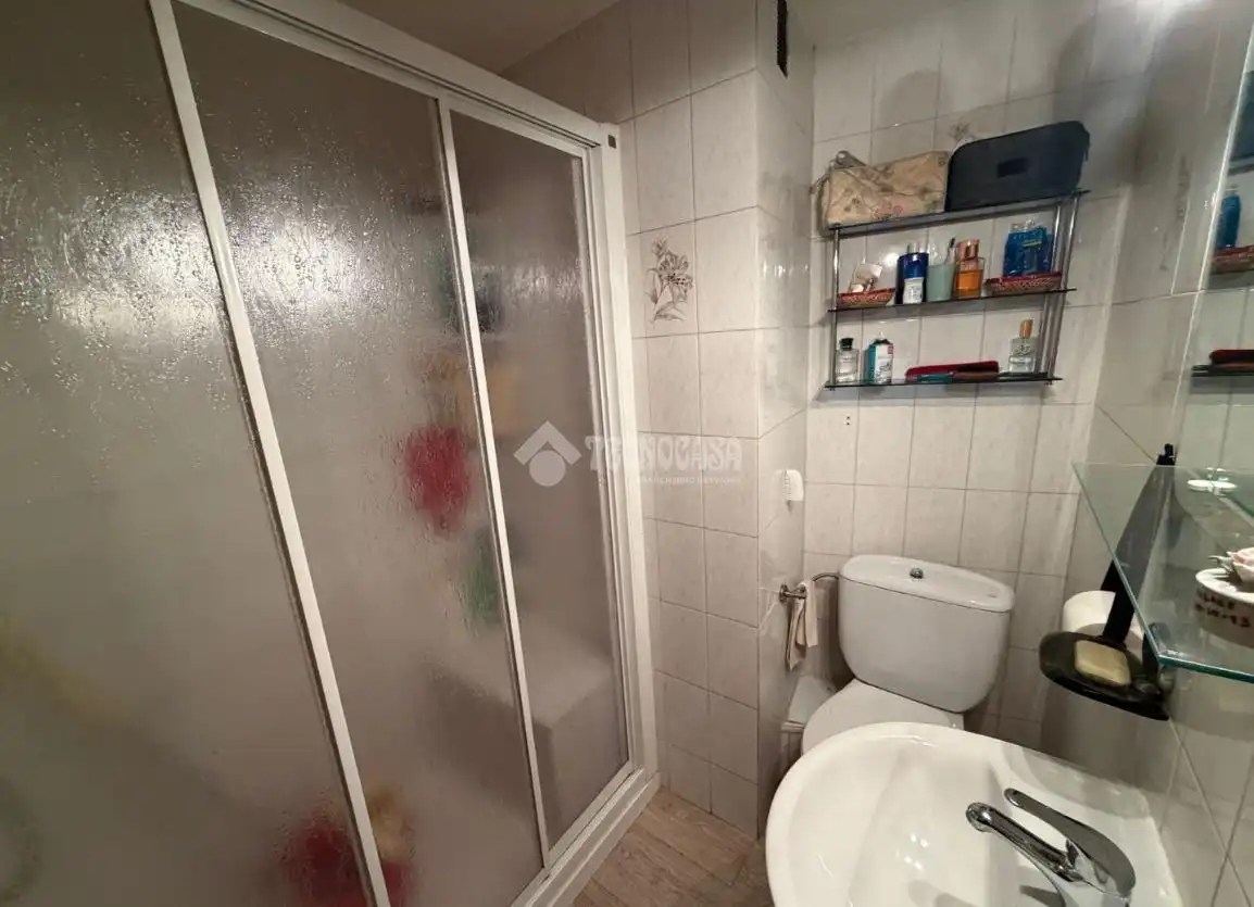 Bany de Pis en venda en Móstoles amb Calefacció