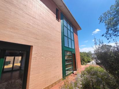 Vista exterior de Casa adosada en venda en Olèrdola amb Jardí privat, Terrassa i Forn