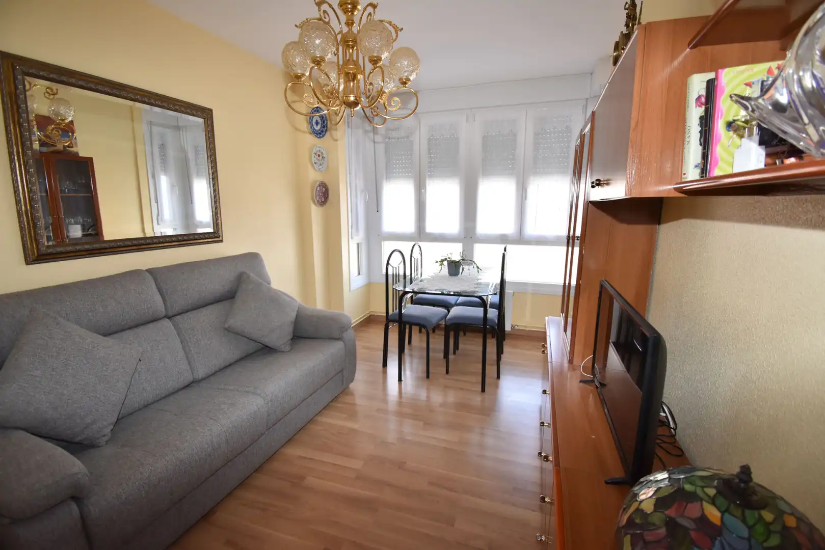 Sala d'estar de Pis en venda en Noja amb Calefacció i Moblat