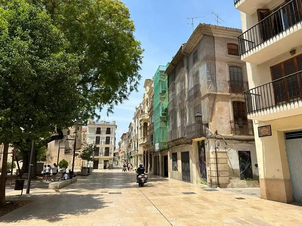 Casa en venda a Casc Urbà, imagen 2