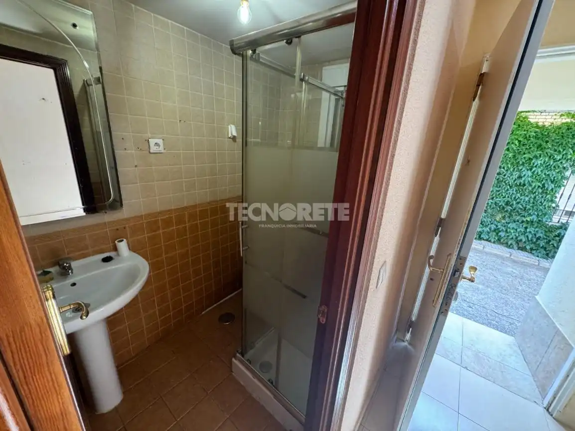 Bathroom of Country homes for sale in Tórtola de Henares  with Heating