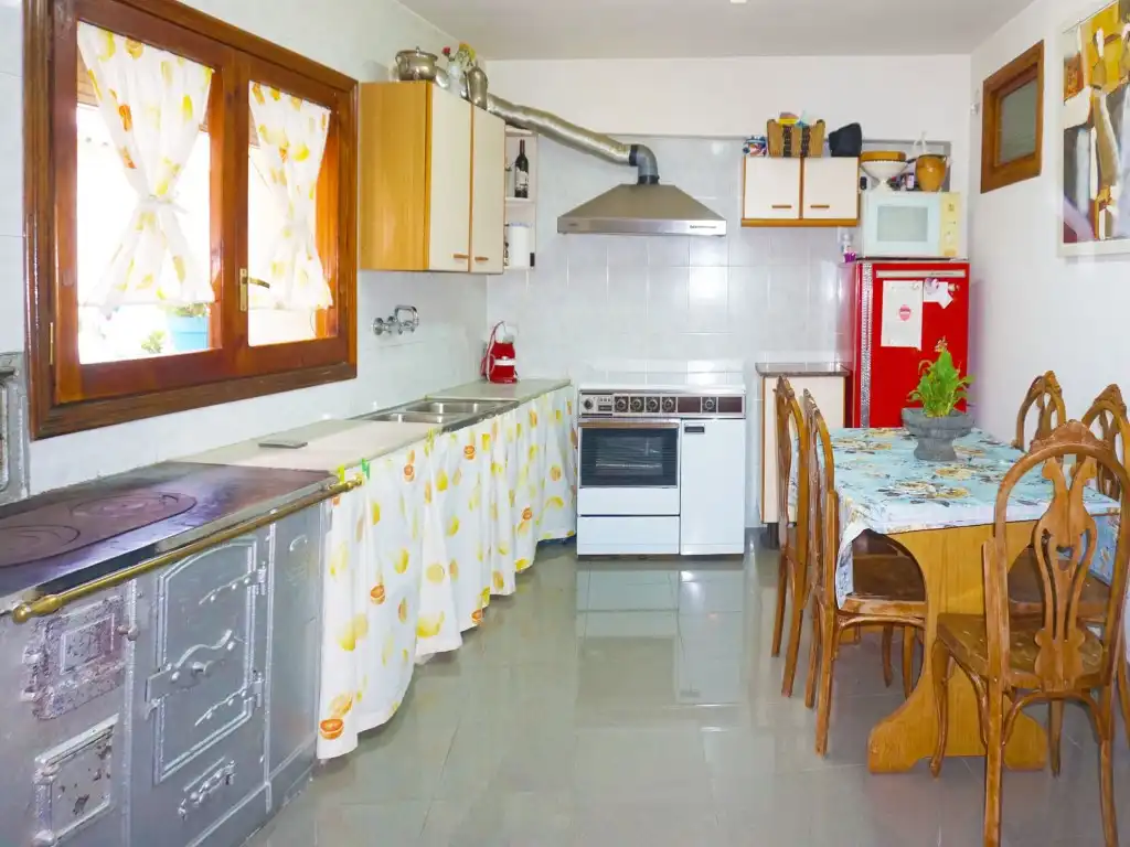Cocina de Casa o chalet en venta en La Puebla de Castro